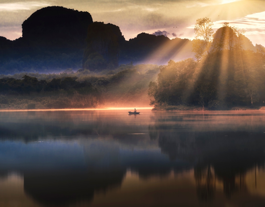 Turning Sustainability into Growth: The Pragmatist’s Playbook for Visionary CEOs by Bain