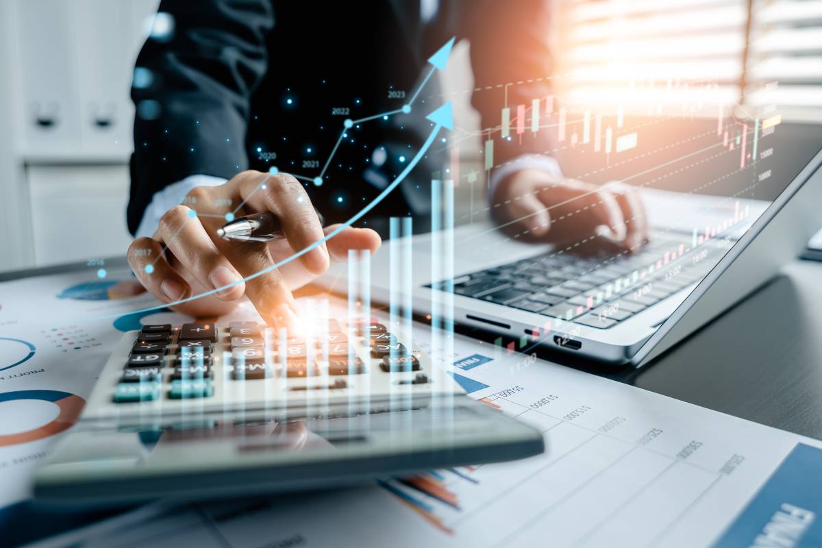 Dynamic Financial Planning: Moving Beyond the Calendar to Real Business Events